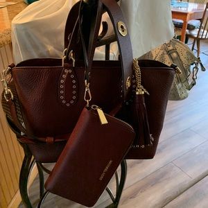 Micheal Kors Small Grab bag tote with crossbody strap and matching wallet .
